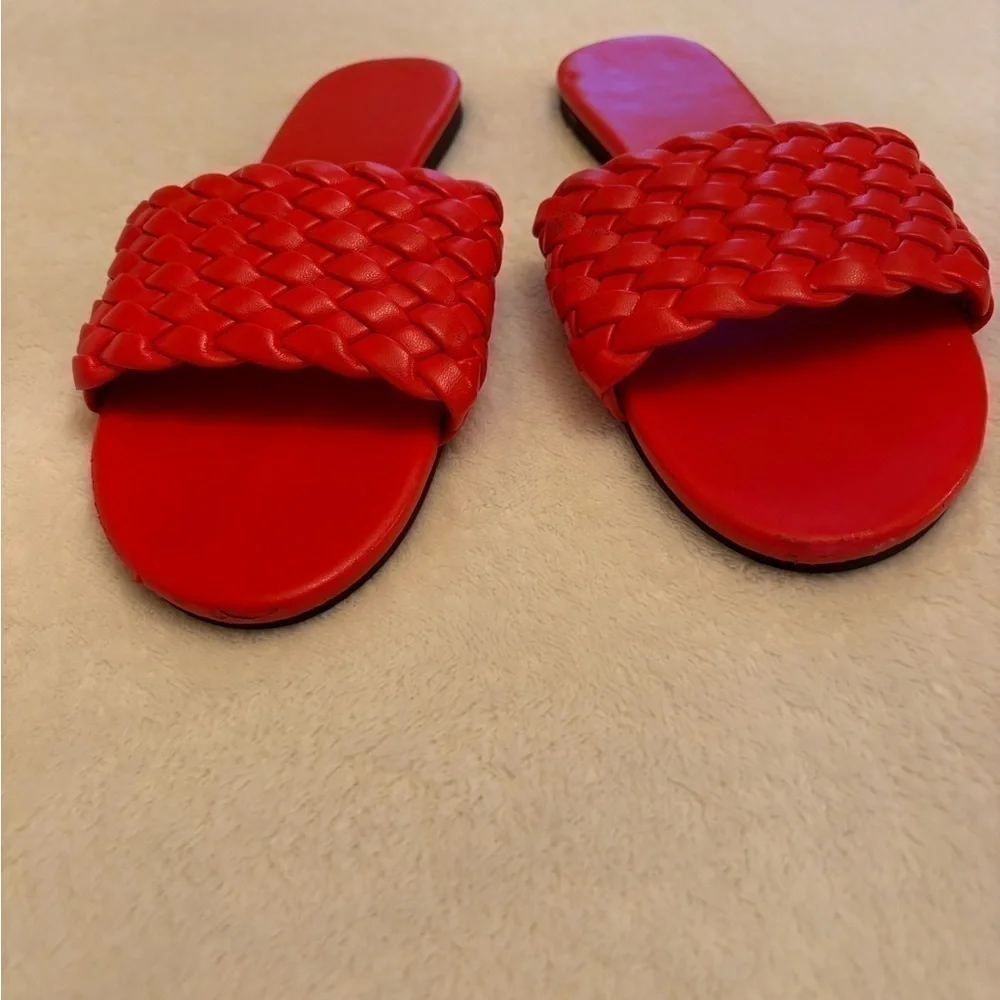 FIRE ENGINE RED BRAIDED WOMENS SLIDES SZ 40